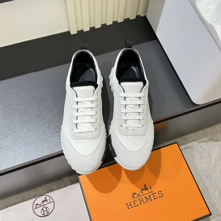 エルメス スニーカー
