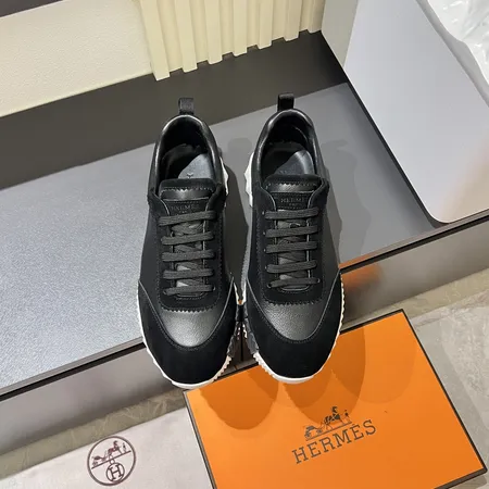 エルメス スニーカー