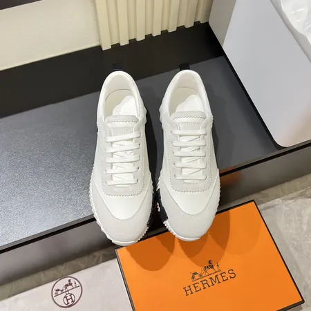 エルメス スニーカー