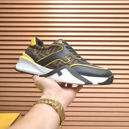 フェンディ スニーカー