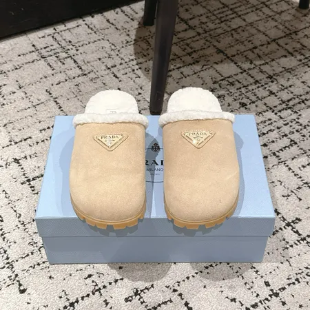 プラダ スリッパ