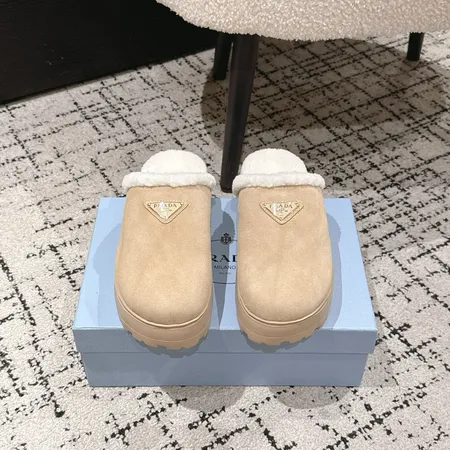 プラダ スリッパ