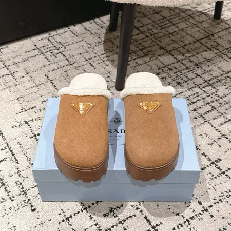 プラダ スリッパ