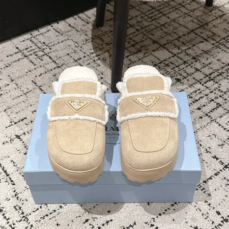 プラダ スリッパ