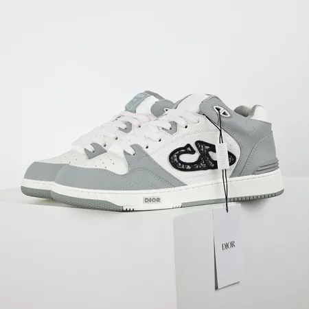 ディオール カジュアルシューズ