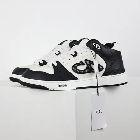 ディオール カジュアルシューズ