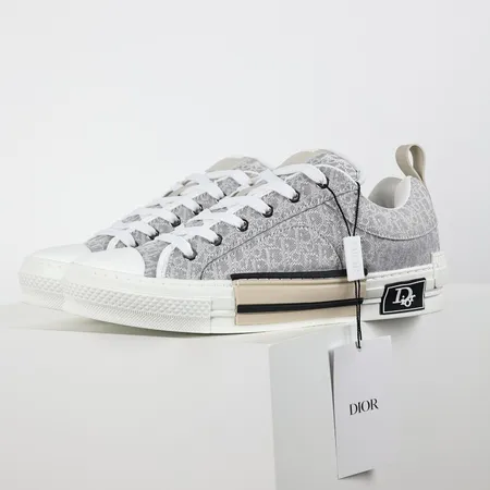 ディオール カジュアルシューズ