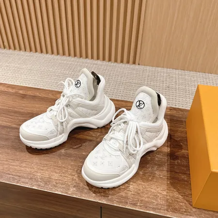 ルイヴィトン スニーカー