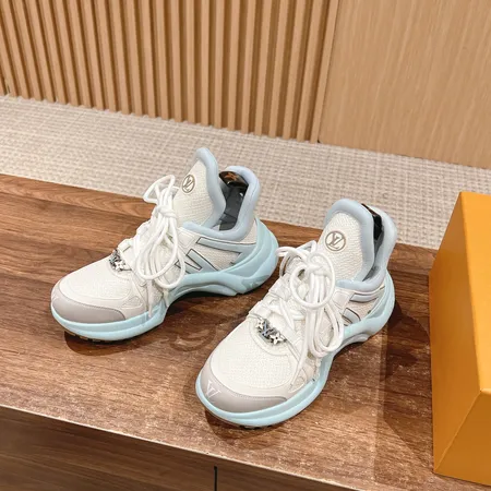 ルイヴィトン スニーカー