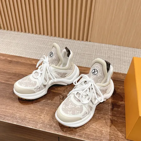 ルイヴィトン スニーカー