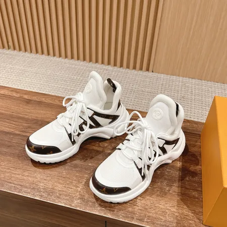 ルイヴィトン スニーカー