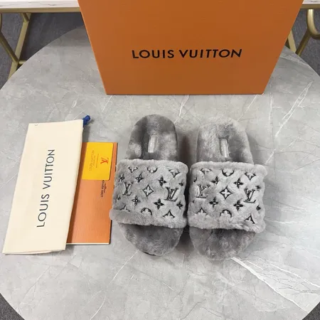 ルイヴィトン スリッパ