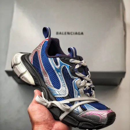 バレンシアガ スニーカー