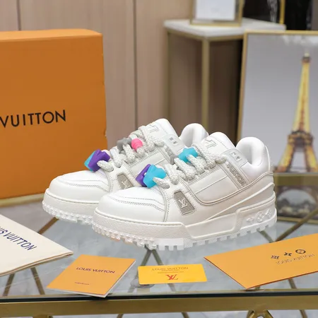 ルイヴィトン カジュアルシューズ