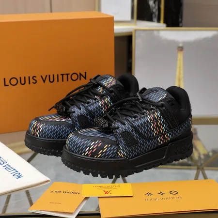 ルイヴィトン カジュアルシューズ