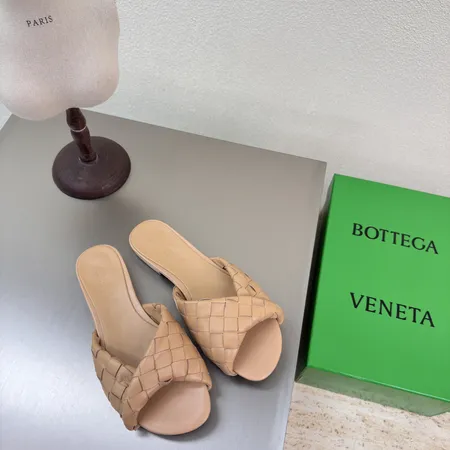 ボッテガ ヴェネタ スリッパ