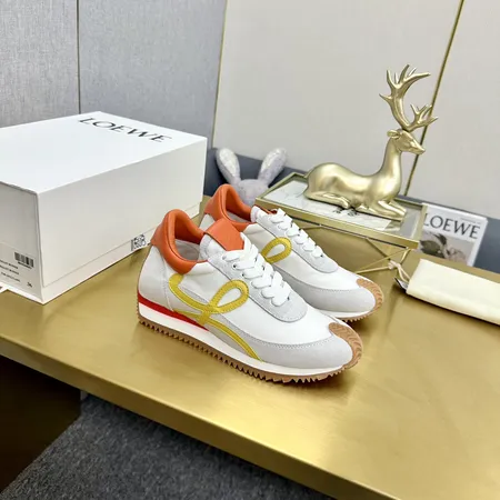 ロエベ カジュアルシューズ