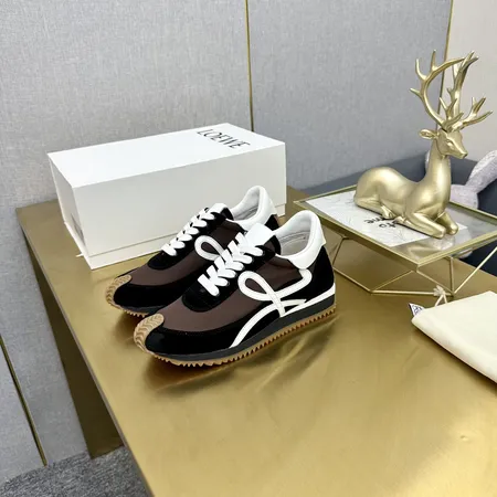 ロエベ カジュアルシューズ