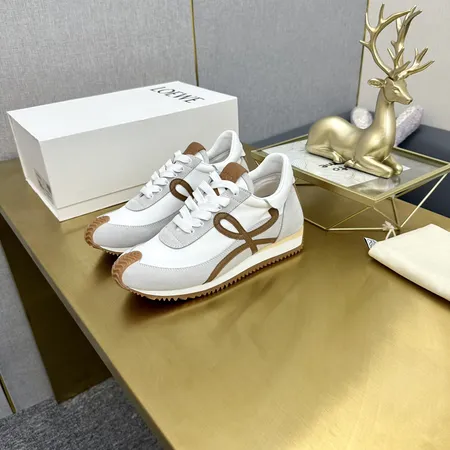 ロエベ カジュアルシューズ