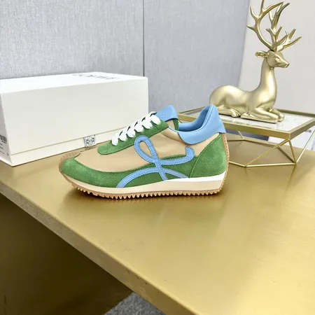 ロエベ カジュアルシューズ