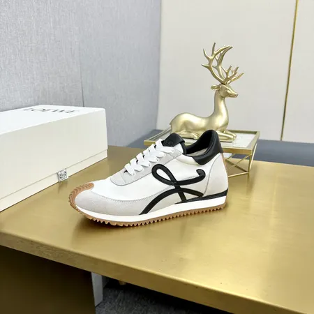 ロエベ カジュアルシューズ