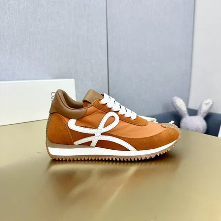 ロエベ カジュアルシューズ