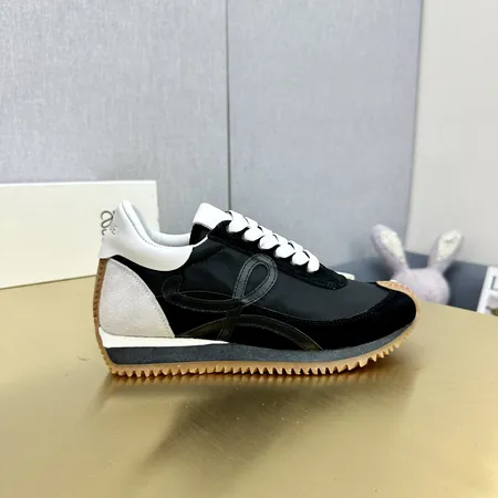 ロエベ カジュアルシューズ