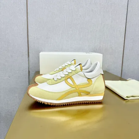 ロエベ カジュアルシューズ