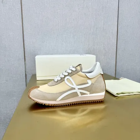 ロエベ カジュアルシューズ