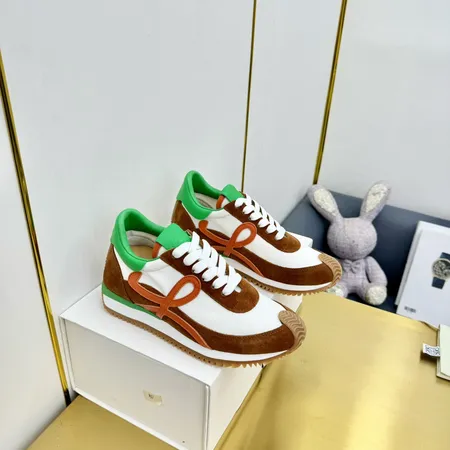 ロエベ カジュアルシューズ