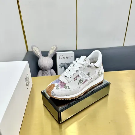 ロエベ カジュアルシューズ