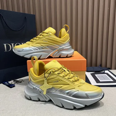 ディオール スニーカー