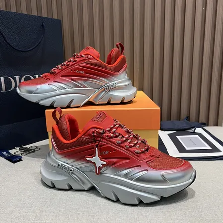 ディオール スニーカー