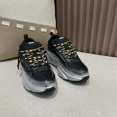 ディオール スニーカー