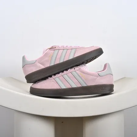 アディダス カジュアルシューズ