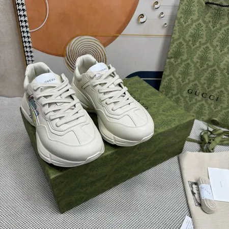 グッチ スニーカー