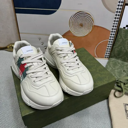 グッチ スニーカー