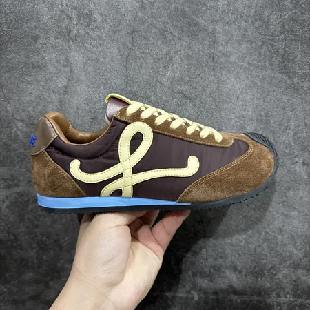 ロエベ カジュアルシューズ