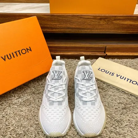 ルイヴィトン スニーカー