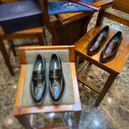 プラダ ビジネスシューズ