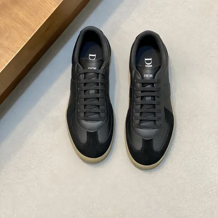 ディオール カジュアルシューズ