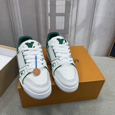 ルイヴィトン カジュアルシューズ