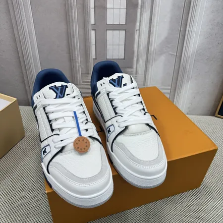 ルイヴィトン カジュアルシューズ