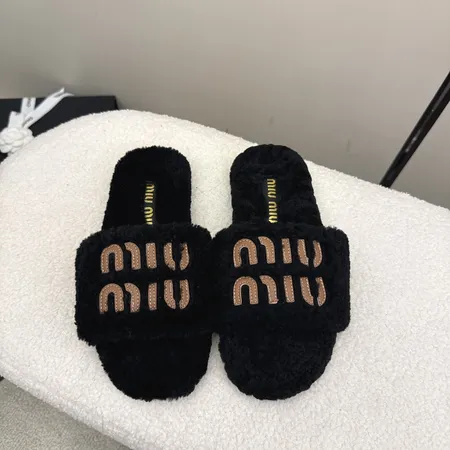 ミュウミュウ スリッパ