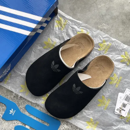 アディダス スリッパ