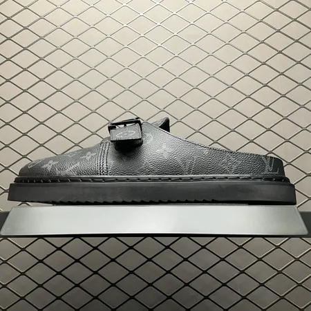 ルイヴィトン スリッパ