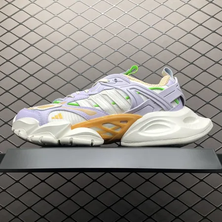 アディダス スニーカー