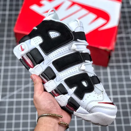 ナイキ スニーカー