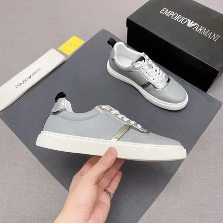 アルマーニ カジュアルシューズ