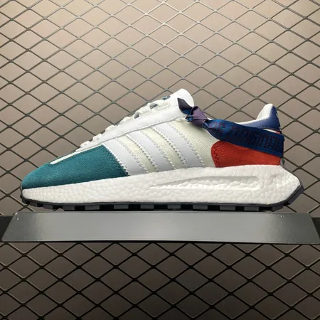 アディダス スニーカー